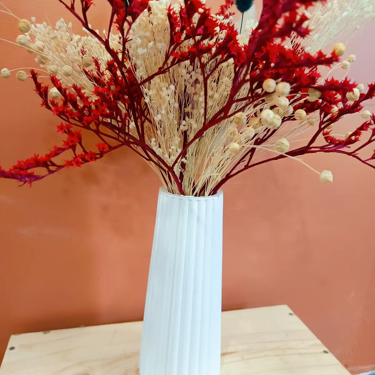 Le Vase à fines lignes - hauteur 18cm